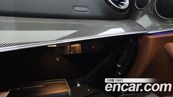 Mercedes-Benz E-Class 2020, фото 32