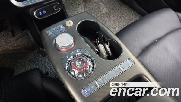 Genesis GV60 2022, фото 11