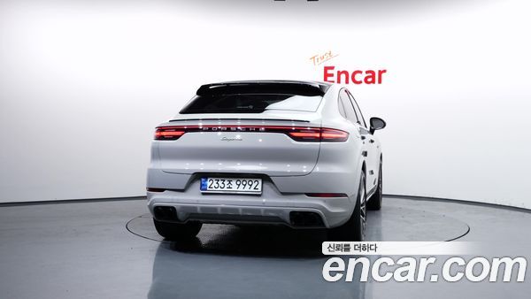 Porsche Cayenne 2023, фото 4
