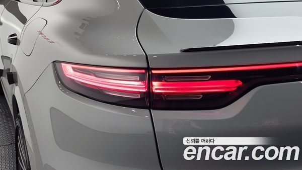 Porsche Cayenne 2023, фото 9