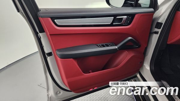 Porsche Cayenne 2023, фото 14