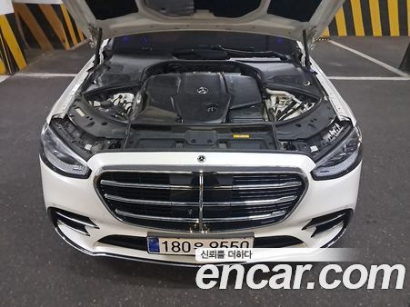 Mercedes-Benz S-Class 2022, фото 6