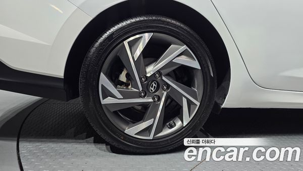 Hyundai Elantra 2024, фото 5