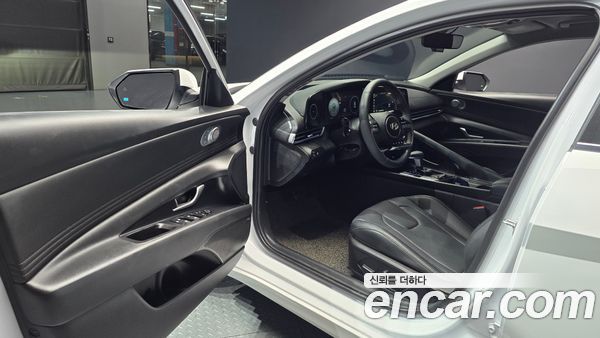 Hyundai Elantra 2024, фото 10