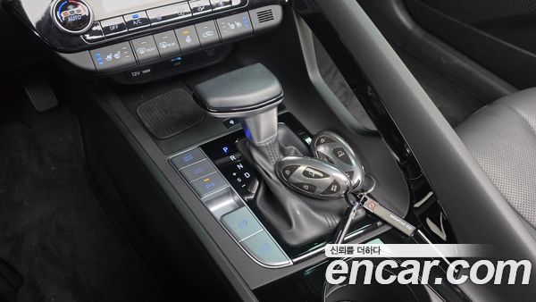 Hyundai Elantra 2024, фото 11