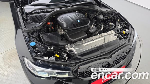 BMW 3 Series 2022, фото 5