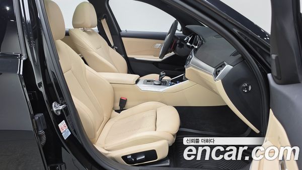 BMW 3 Series 2022, фото 17