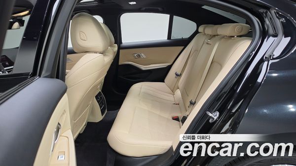 BMW 3 Series 2022, фото 15