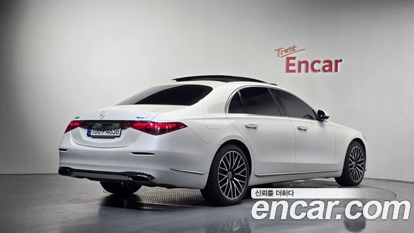 Mercedes-Benz S-Class 2022, фото 2