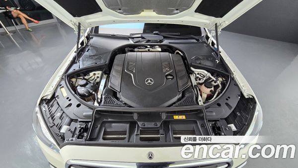 Mercedes-Benz S-Class 2022, фото 6