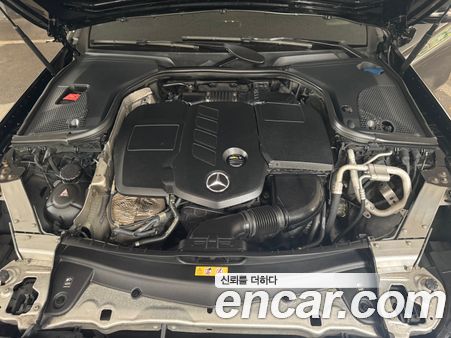 Mercedes-Benz E-Class 2020, фото 6
