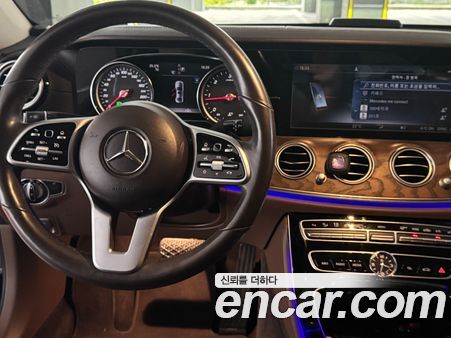 Mercedes-Benz E-Class 2020, фото 7
