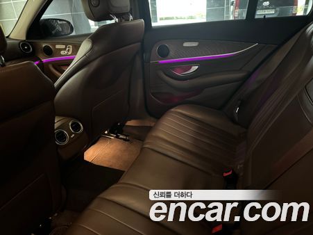 Mercedes-Benz E-Class 2020, фото 10