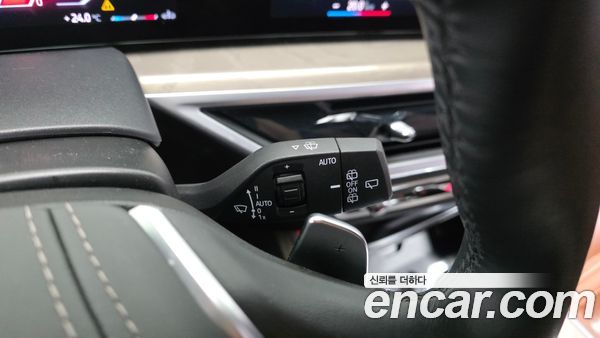 BMW X7 2023, фото 29