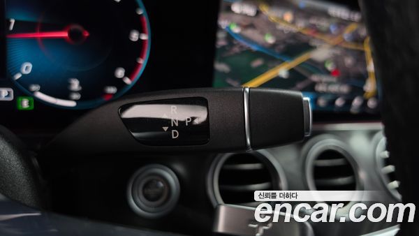 Mercedes-Benz E-Class 2021, фото 9
