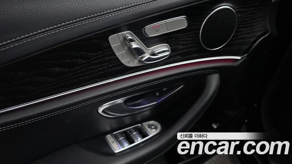 Mercedes-Benz E-Class 2021, фото 20