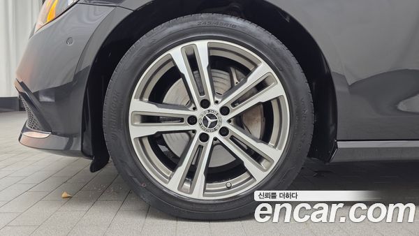 Mercedes-Benz E-Class 2022, фото 5