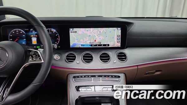 Mercedes-Benz E-Class 2022, фото 20