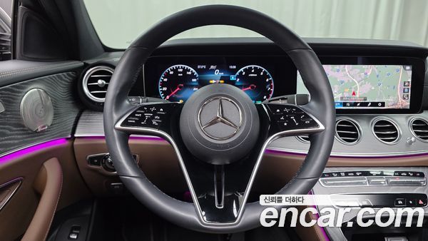 Mercedes-Benz E-Class 2022, фото 31