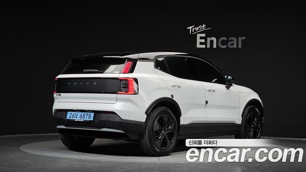 Volvo EX30 2026
