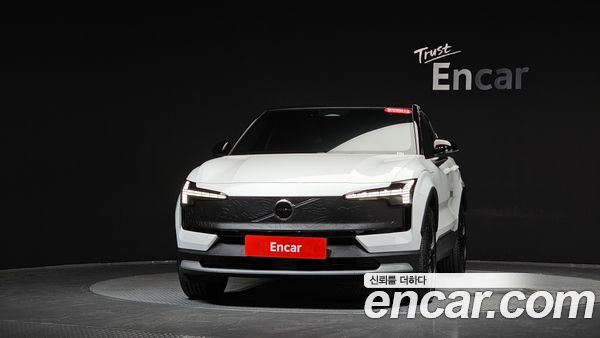 Volvo EX30 2026, фото 2
