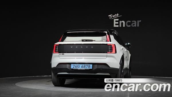 Volvo EX30 2026, фото 3