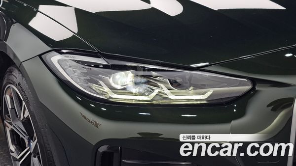 BMW i4 2022, фото 7