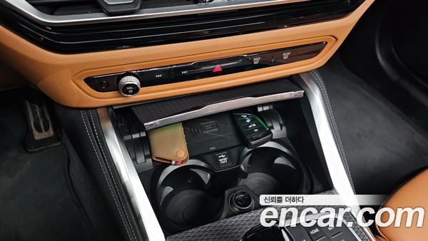 BMW i4 2022, фото 28