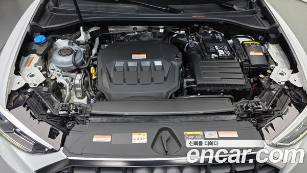 Audi Q3 2025, фото 6