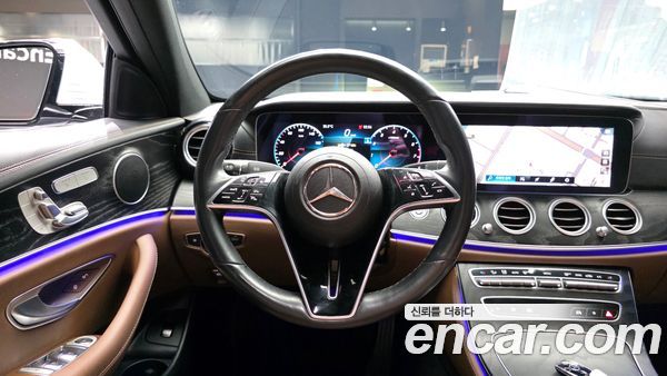 Mercedes-Benz E-Class 2023, фото 19
