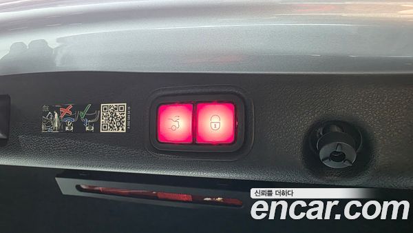 Mercedes-Benz E-Class 2023, фото 31