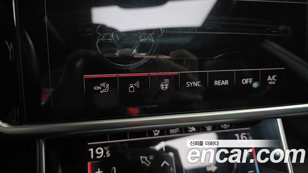 Audi A7 2020, фото 32