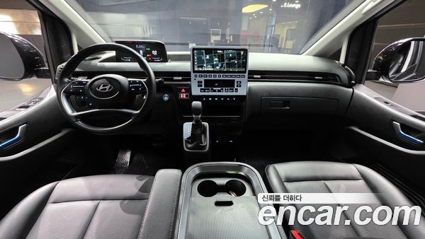 Hyundai Staria 2025, фото 7