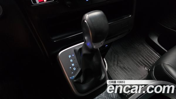 Hyundai Staria 2025, фото 9