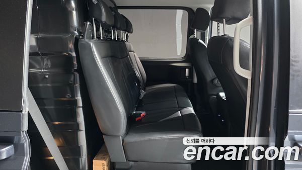 Hyundai Staria 2025, фото 11