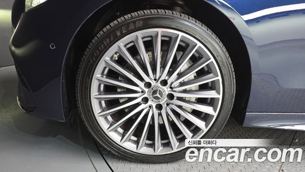 Mercedes-Benz C-Class 2022, фото 5