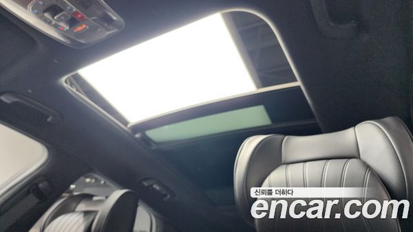 Genesis GV70 2025, фото 21