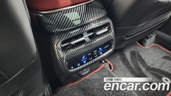 Genesis GV70 2025, фото 39