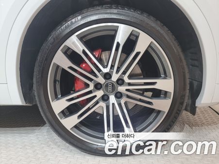 Audi SQ5 2021, фото 5