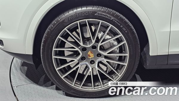 Porsche Cayenne 2020, фото 5