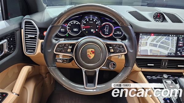 Porsche Cayenne 2020, фото 18
