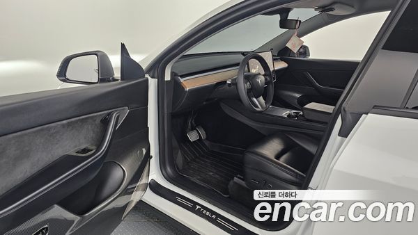 Tesla Model Y 2021, фото 13