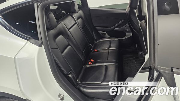 Tesla Model Y 2021, фото 17