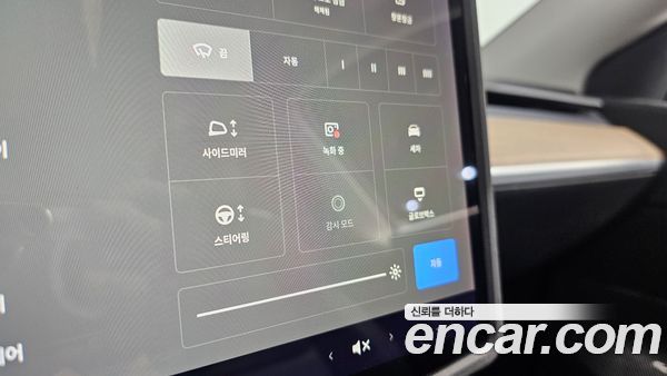 Tesla Model Y 2021, фото 33