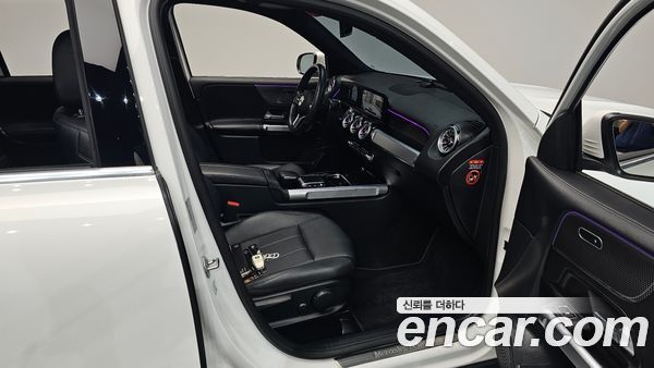 Mercedes-Benz GLB 2022, фото 16