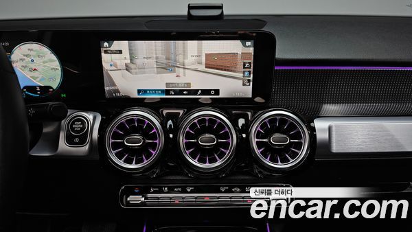 Mercedes-Benz GLB 2022, фото 19