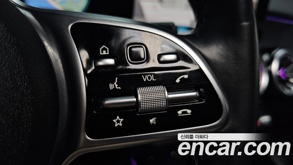 Mercedes-Benz GLB 2022, фото 29