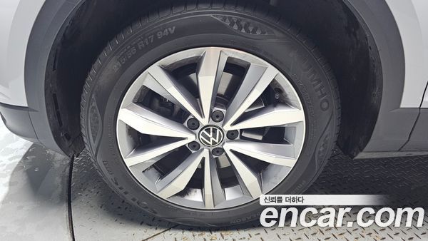 Volkswagen T-Roc 2021, фото 5