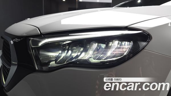 Mercedes-Benz E-Class 2026, фото 8
