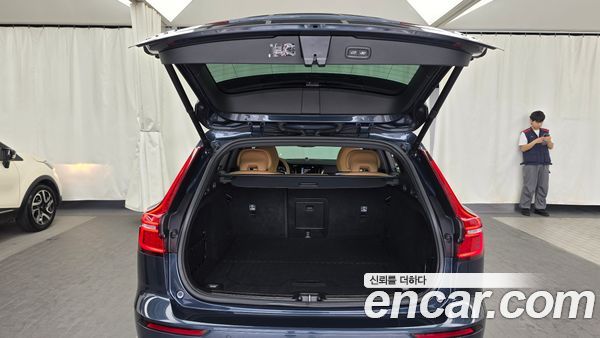 Volvo V60 2022, фото 26